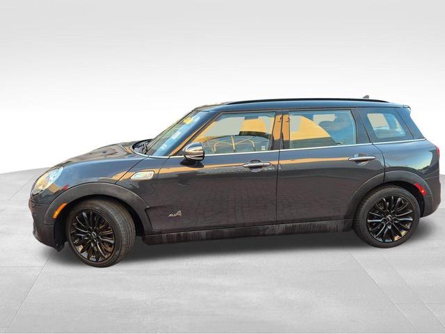 Photo of 2019 Gray Metallic MINI Clubman