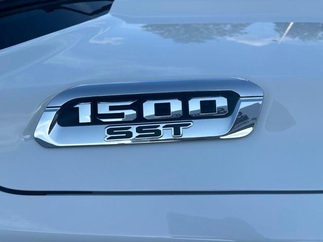 Photo of 2025 Bright White Clearcoat RAM 1500