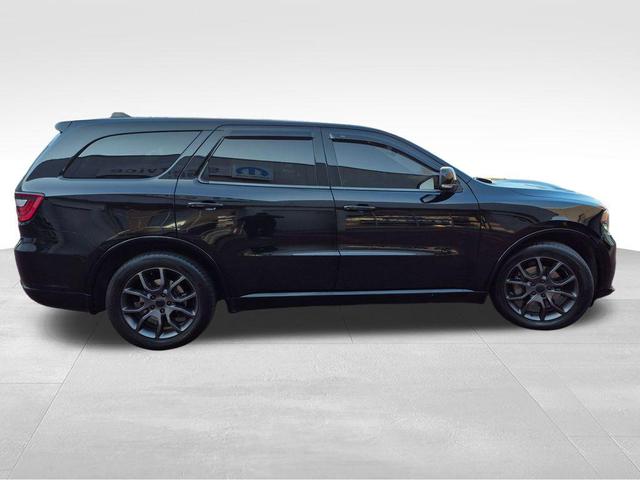 Photo of 2018 DB Black Crystal Clearcoat Dodge Durango
