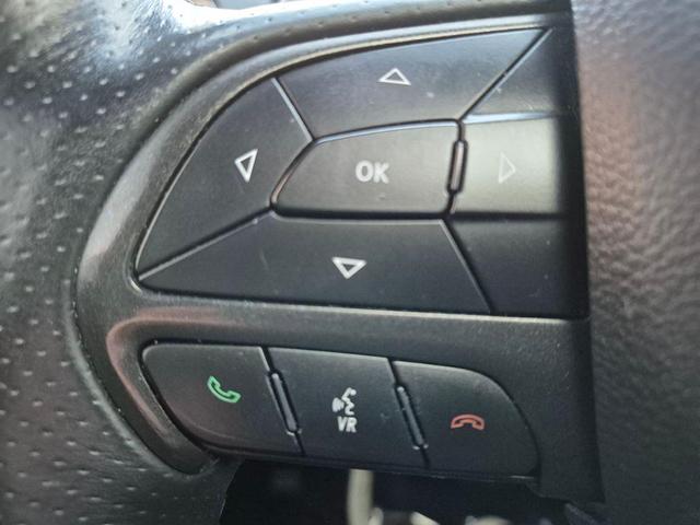 Photo of 2018 DB Black Crystal Clearcoat Dodge Durango