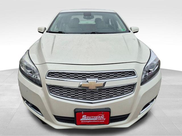 Photo of 2013 White Diamond Clearcoat Chevrolet Malibu
