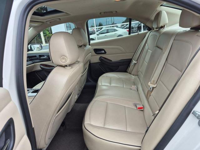 Photo of 2013 White Diamond Clearcoat Chevrolet Malibu