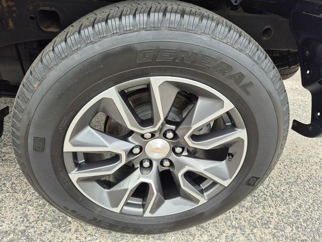 Photo of 2022 Northsky Blue Metallic Chevrolet Silverado 1500