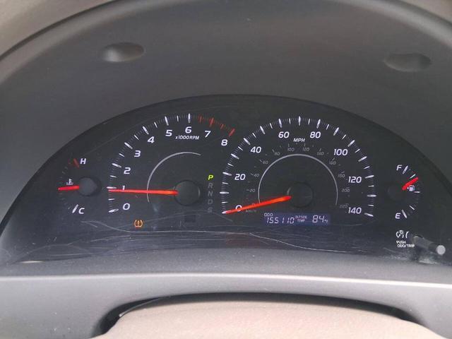 Photo of 2011 Green Toyota Camry