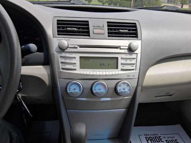Photo of 2011 Green Toyota Camry