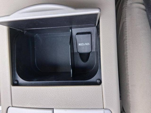 Photo of 2011 Green Toyota Camry