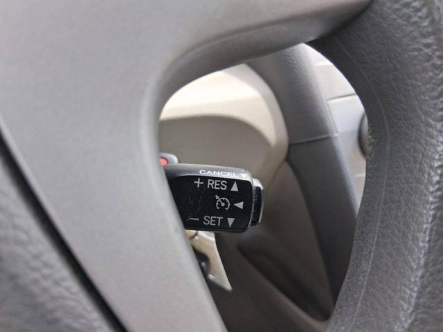 Photo of 2011 Green Toyota Camry