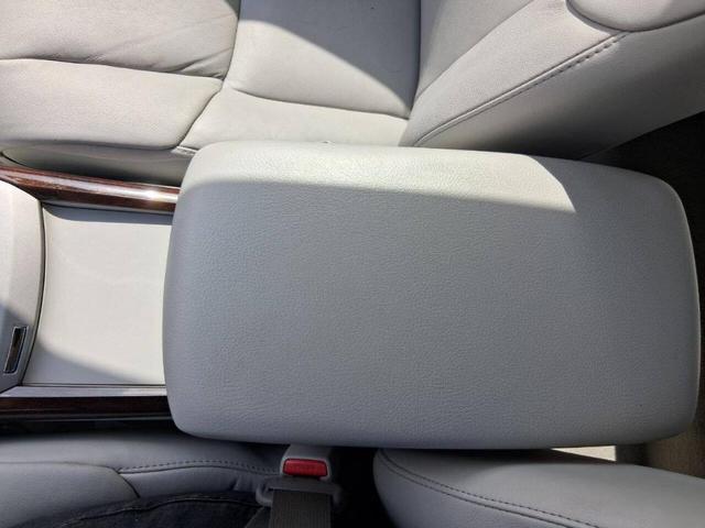 Photo of 2009 Silver Toyota Avalon