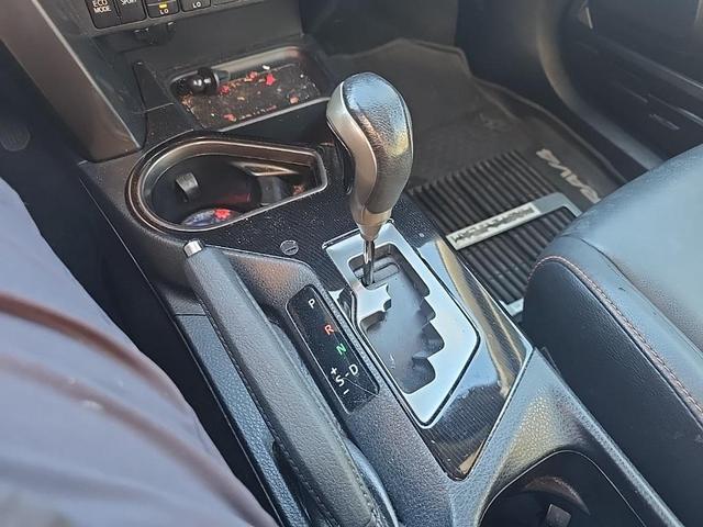 Photo of 2016 Super White Toyota RAV4