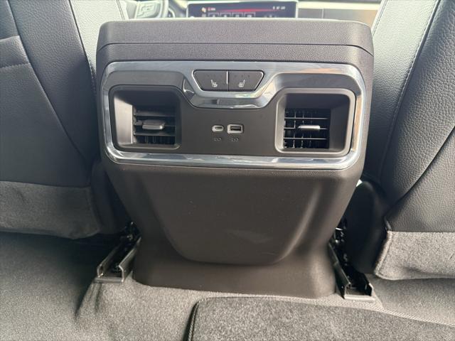 Photo of 2024 Onyx Black GMC Sierra 1500