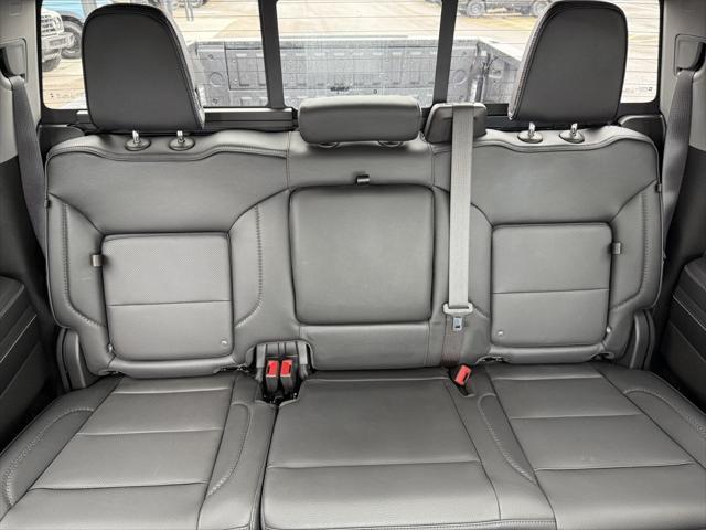 Photo of 2024 Onyx Black GMC Sierra 1500