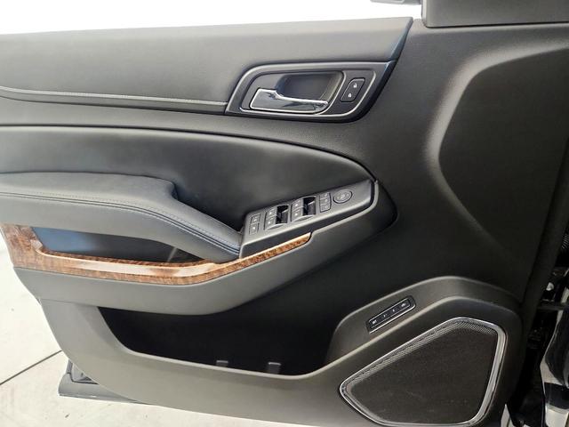 Photo of 2015 Black Chevrolet Tahoe