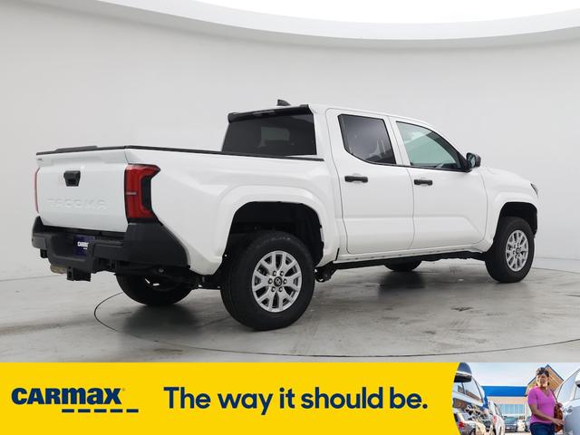 Photo of 2024 White Toyota Tacoma