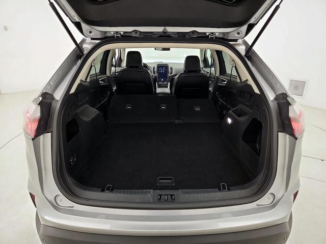Photo of 2023 Gray Ford Edge
