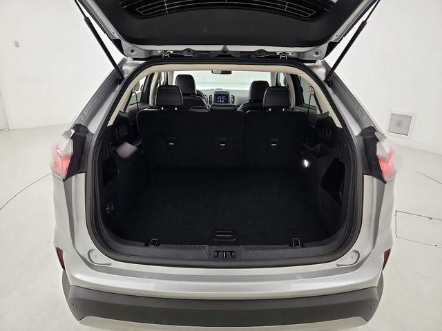 Photo of 2023 Gray Ford Edge