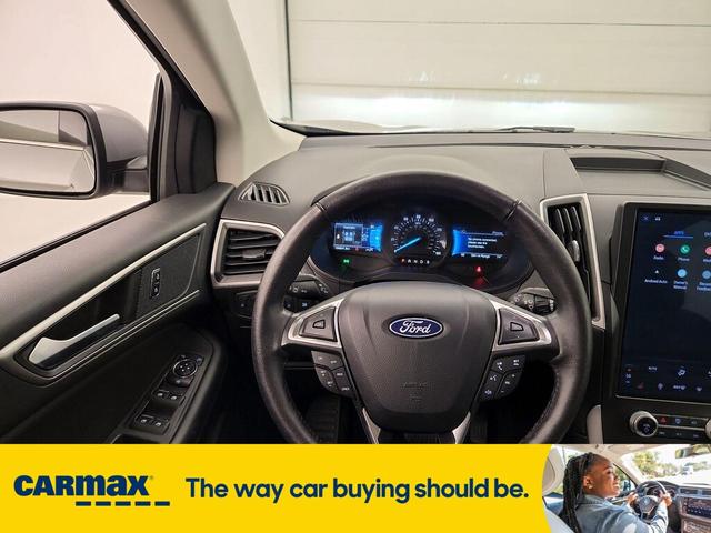 Photo of 2023 Gray Ford Edge