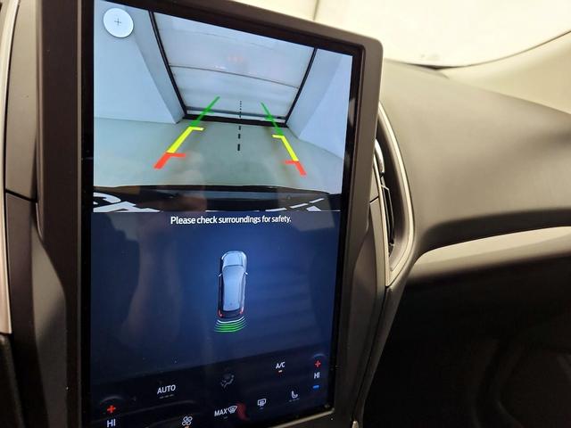 Photo of 2023 Gray Ford Edge