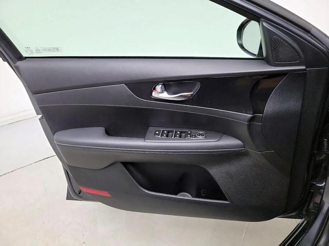 Photo of 2023 Gray Kia Forte