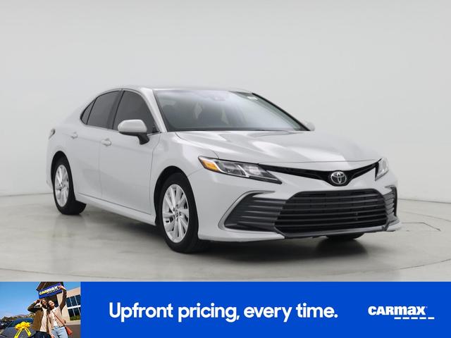 Photo of 2023 White Toyota Camry