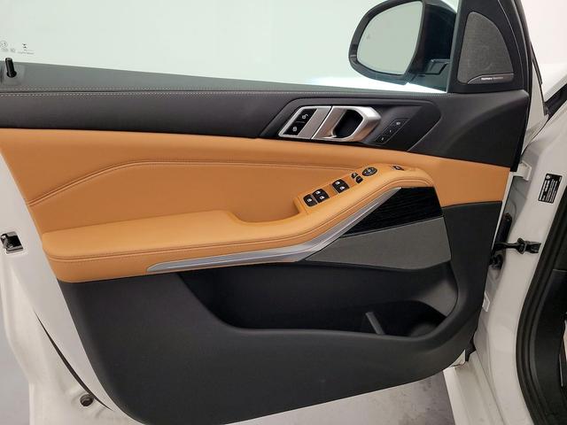 Photo of 2024 White BMW X5