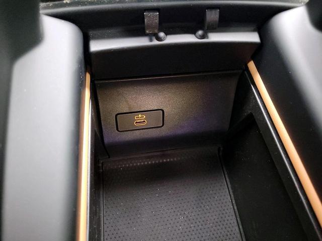 Photo of 2024 White BMW X5