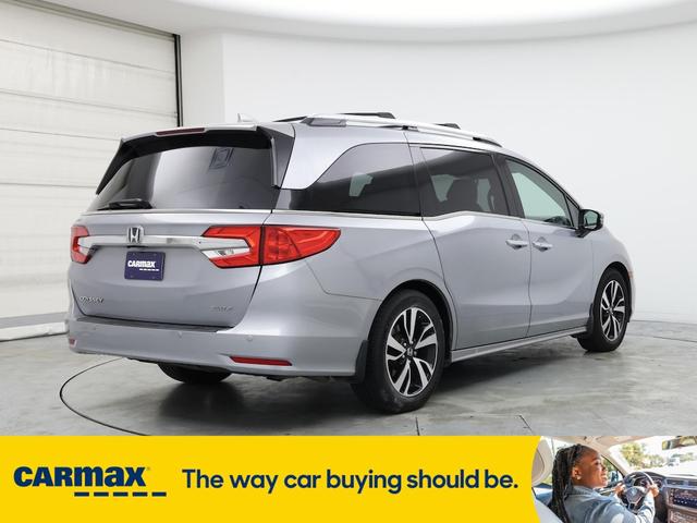 Photo of 2019 Silver Honda Odyssey