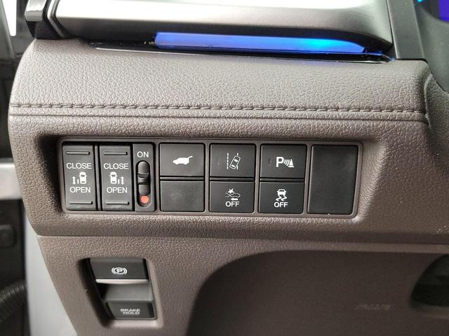 Photo of 2019 Silver Honda Odyssey