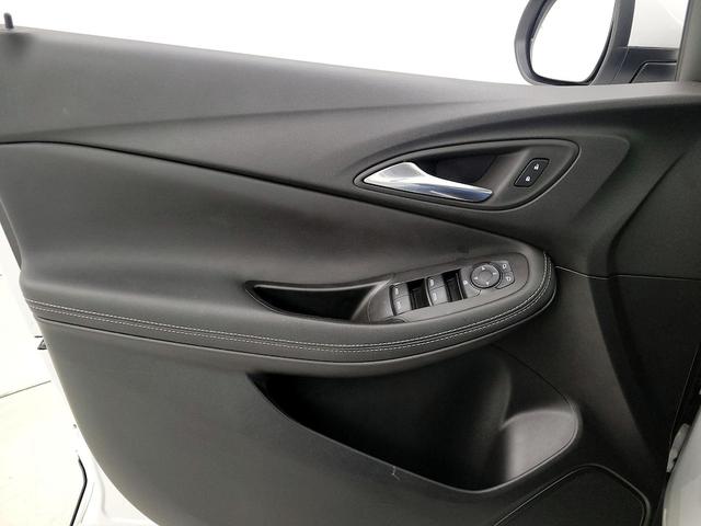 Photo of 2023 White Buick Encore GX
