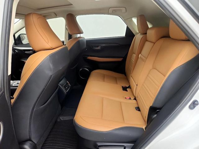 Photo of 2021 White Lexus NX 300