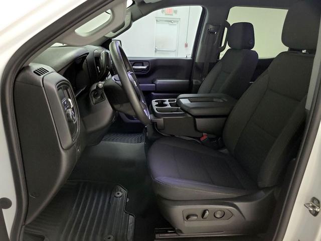 Photo of 2023 White Chevrolet Silverado 1500