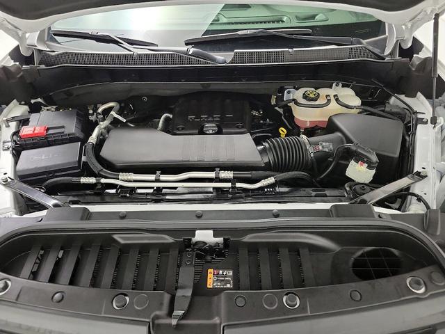 Photo of 2023 White Chevrolet Silverado 1500