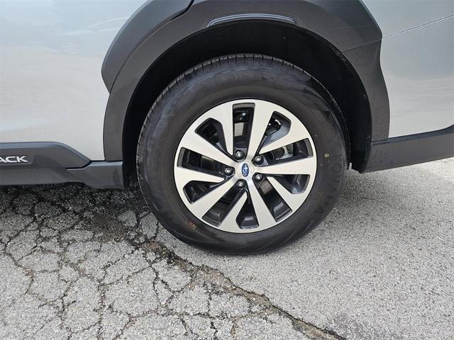 Photo of 2025 Ice Silver Metallic Subaru Outback