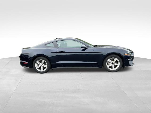 Photo of 2021 Antimatter Blue Metallic Ford Mustang