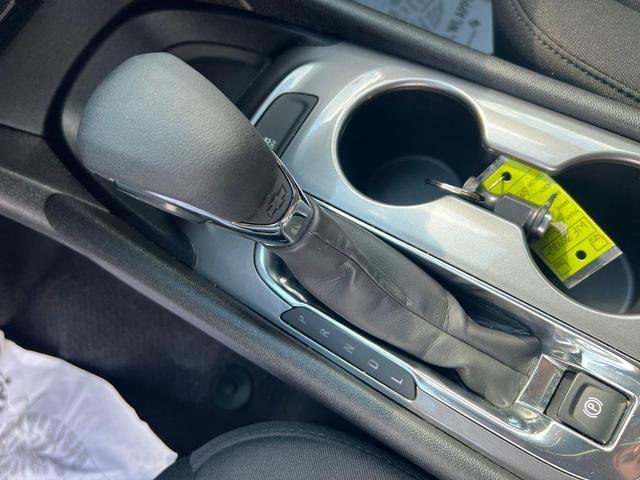 Photo of 2023 Mineral Gray Metallic Chevrolet Malibu