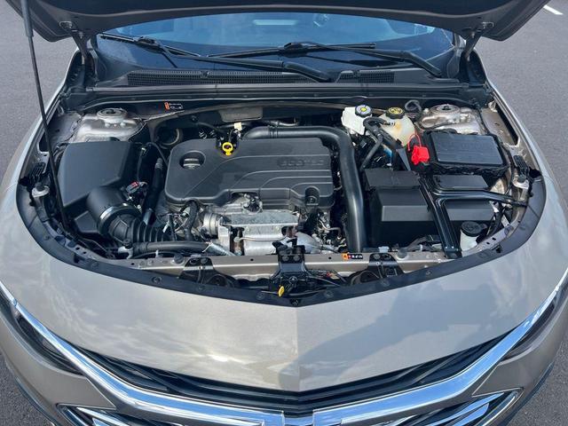 Photo of 2023 Mineral Gray Metallic Chevrolet Malibu