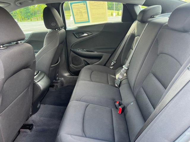 Photo of 2023 Mineral Gray Metallic Chevrolet Malibu