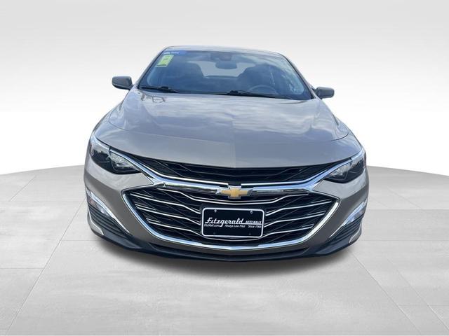 Photo of 2023 Mineral Gray Metallic Chevrolet Malibu