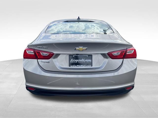Photo of 2023 Mineral Gray Metallic Chevrolet Malibu