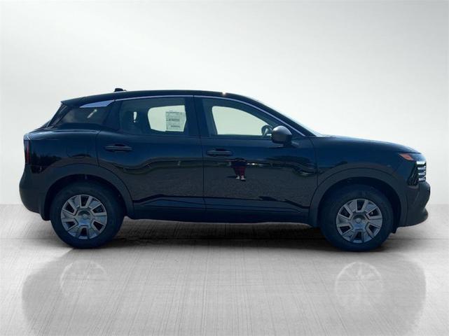 Photo of 2025 Super Black Nissan Kicks
