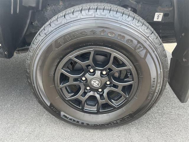Photo of 2022 Gray Toyota Tacoma