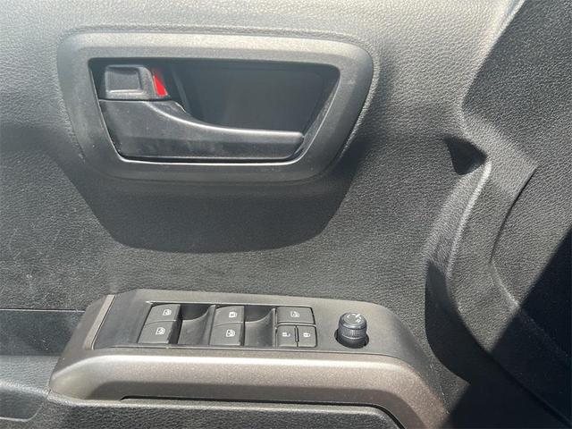 Photo of 2022 Gray Toyota Tacoma