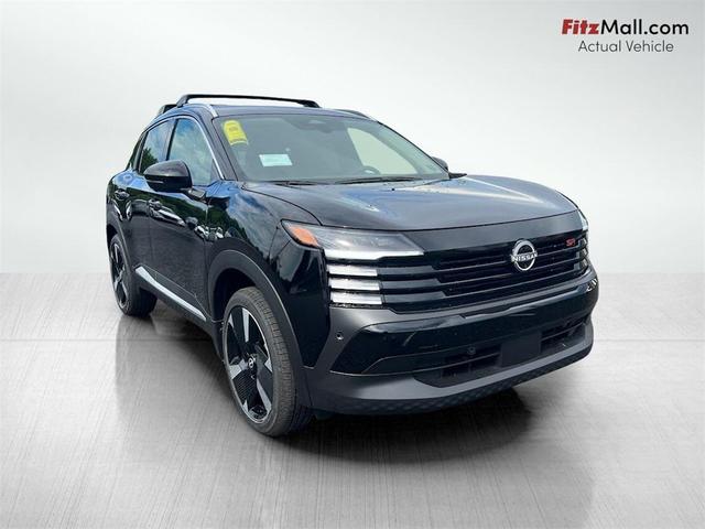 Photo of 2025 Super Black Nissan Kicks