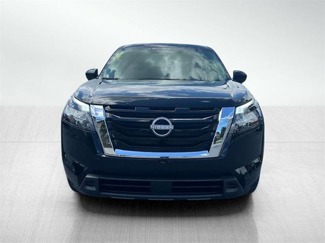 Photo of 2025 Super Black Nissan Pathfinder