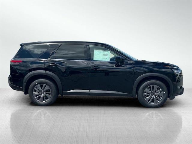 Photo of 2025 Super Black Nissan Pathfinder