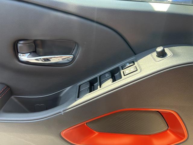 Photo of 2025 Super Black Nissan Frontier