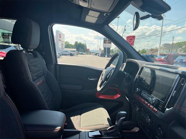 Photo of 2025 Super Black Nissan Frontier