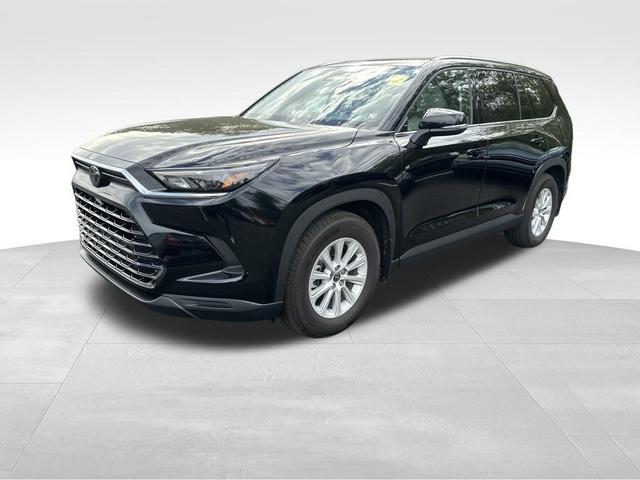 Photo of 2024 Midnight Black Metallic Toyota Grand Highlander