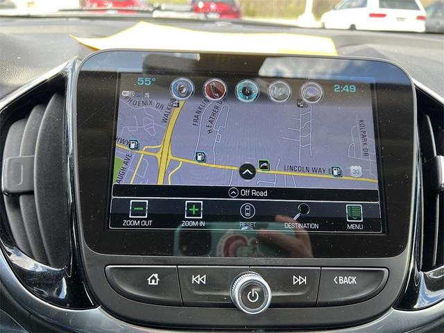 Photo of 2018 Iridescent Pearl Tricoat Chevrolet Volt