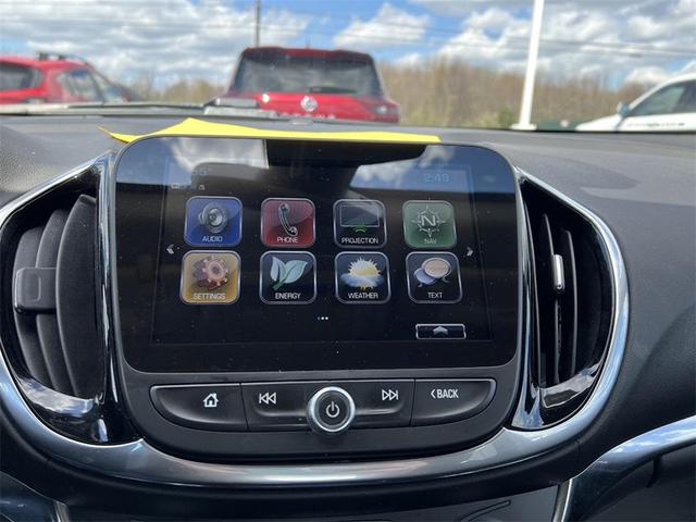 Photo of 2018 Iridescent Pearl Tricoat Chevrolet Volt