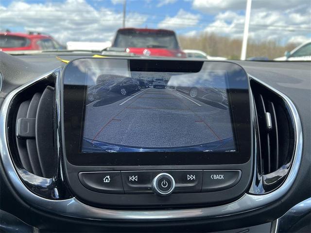 Photo of 2018 Iridescent Pearl Tricoat Chevrolet Volt